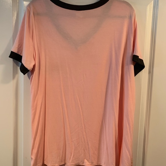 Casual Top; 2X; Pink & Dark Grey $4 - Picture 2 of 3